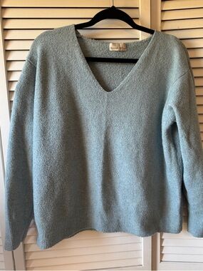 Cozy V-Neck Sweater in Soft Pale Blue